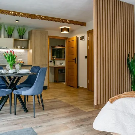 Poza Szlakiem Guest house *